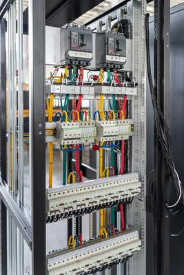 Veri Merkezi PDU Güç Dağıtım Birimi 22U Sunucu Kabini 48V