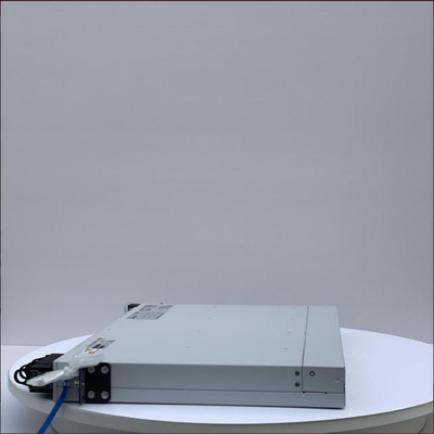 Huawei Embedded ETP48100-B1 İletişim Üss İstasyonu 48V 100A AC DC Yüksek Frekanslı Değiştirme Güç kaynağı