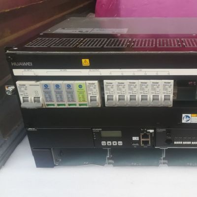 HUAWEI gömülü güç kaynağı sistemi ETP48120-B5A2 48V 120A
