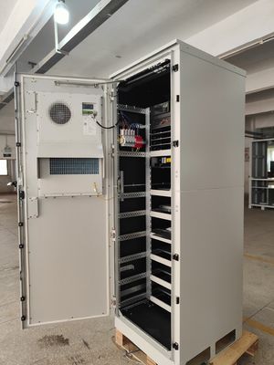 Özel Yapılmış Güneş Telekom Gücü Sistemi FP2 48V 36KW+12.8KW T3 Güneş Dışarı Telekomünikasyon Kabineti