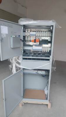 NetSure 731 48V 600A 36kW Vertiv Telekom Güç Tedarik Sistemi CC2-X2 AC Dağıtım Kabinesi ile