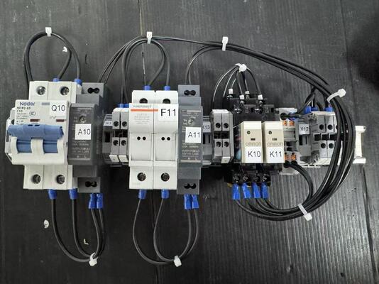 CE+T Bravo 25 1 Faz 110Vdc - 230Vac 6KVA DC'den AC'ye İnvertör Sistemi P/N S62AD5E0204SN000K001